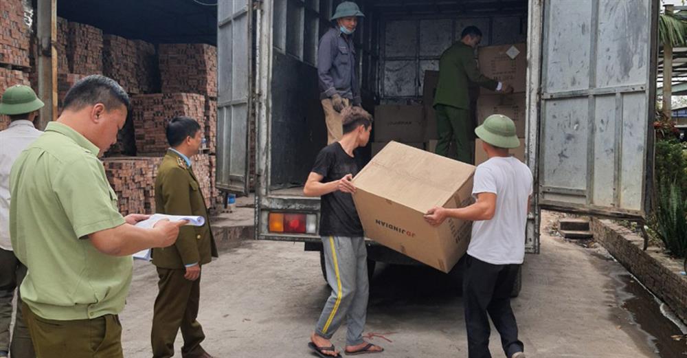 Phát hiện nhiều sản phẩm sử dụng năng lượng mặt trời nghi vấn nhập lậu tại Hải Dương